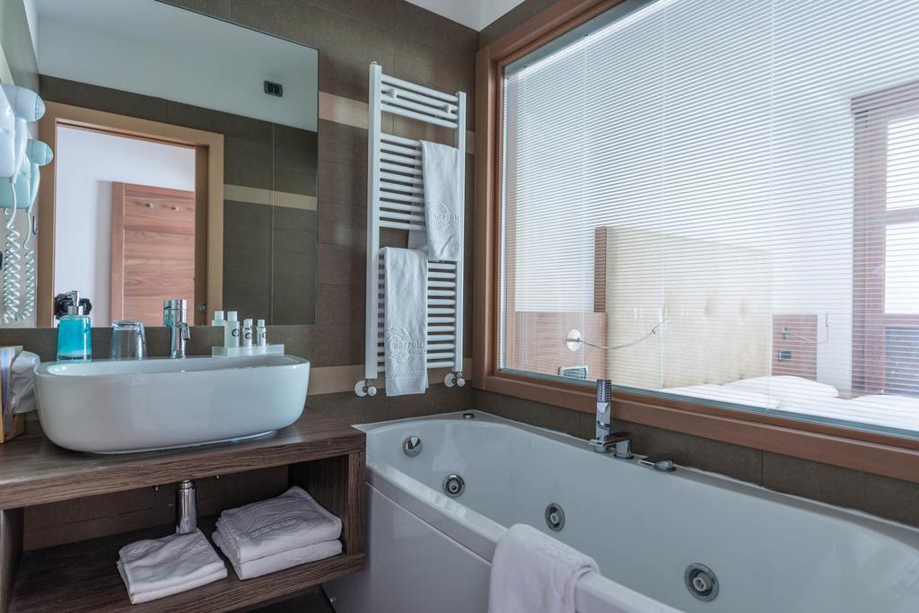 Baia Hotel
